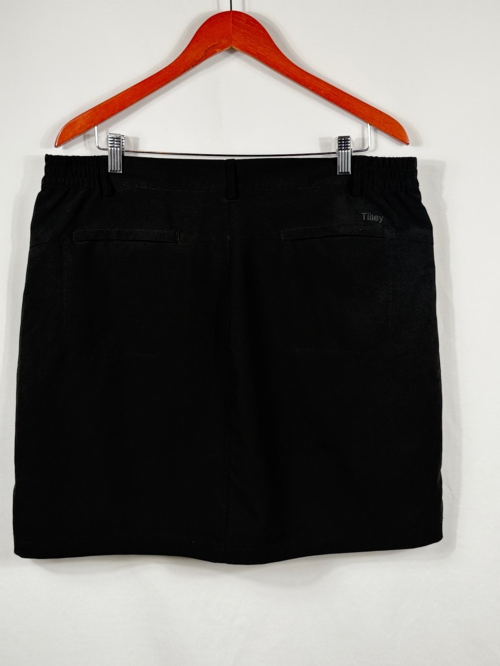 Women's Golf Skirt. Black Utility Skort with Front and Back Pockets. Size XL - Picture 5 of 7